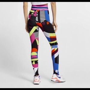 EUC Women’s Nike Sportswear Multi-Color Leggings